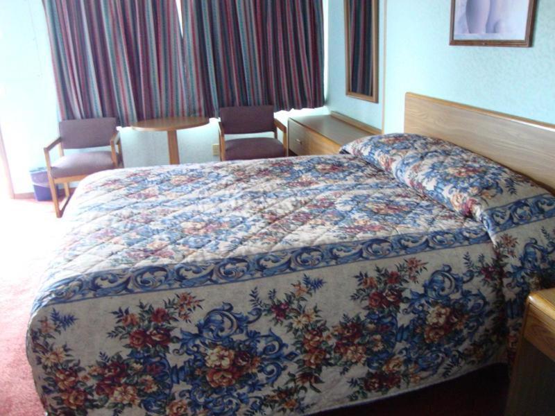 Budgeteer Motor Inn Angola Ruang foto